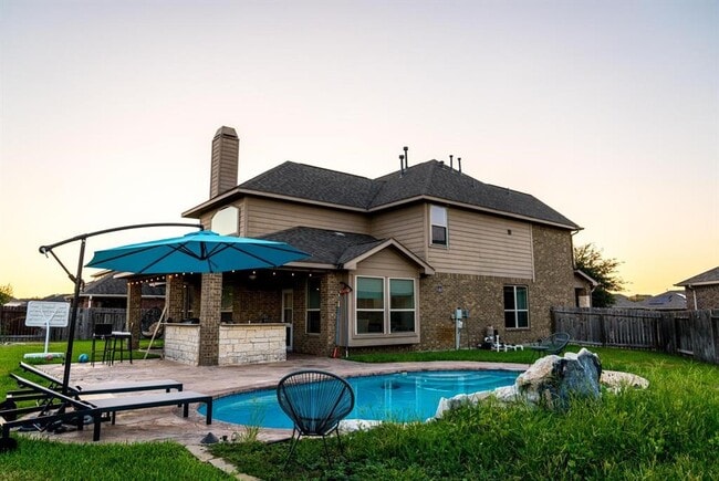 3203 Hawkins Glen Ln