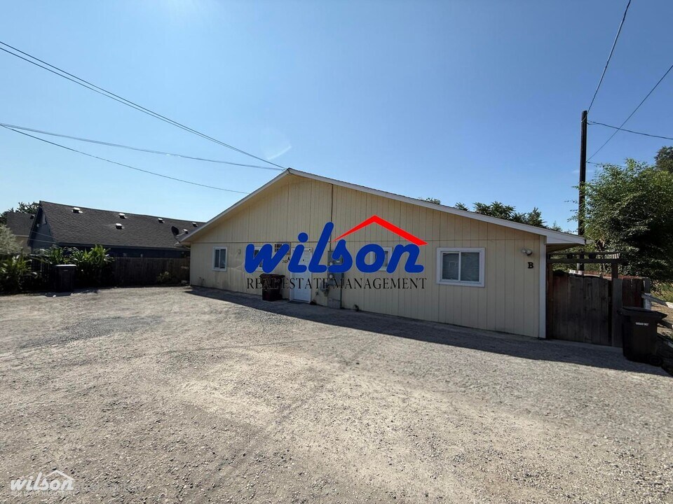 2508 Willow St in Yakima, WA - Building Photo