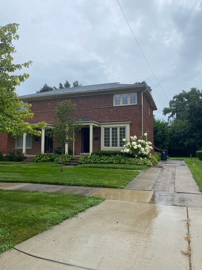 2534 Oliver Rd