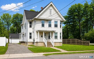 155 Beardsley Ave in Stratford, CT - Building Photo