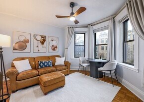 51 Park Dr, Unit 116 in Boston, MA - Building Photo