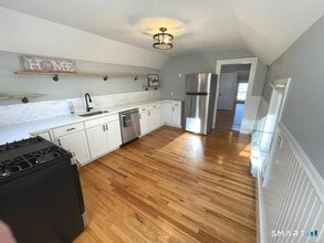 194 School St in Putnam, CT - Building Photo - Building Photo