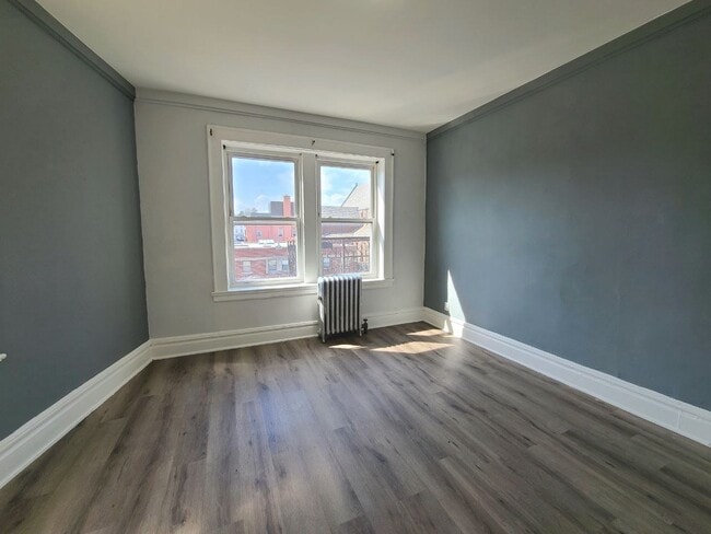 684 Summer Ave, Unit 9 in Newark, NJ - Foto de edificio - Building Photo