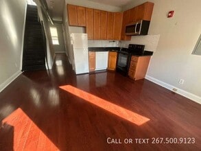 1613 Frankford Ave in Philadelphia, PA - Building Photo - Building Photo