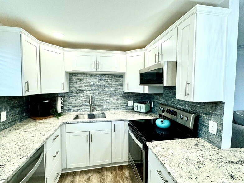 177 Brittany Terrace in Delray Beach, FL - Foto de edificio