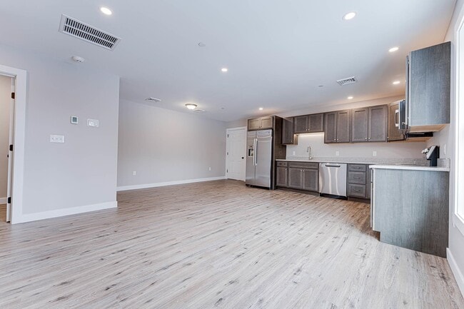 property at 3 Strafford Rd