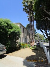 1352 Ocean Park Blvd, Unit E in Santa Monica, CA - Foto de edificio - Building Photo