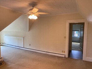 133 Upham St, Unit #3 in Melrose, MA - Building Photo - Building Photo