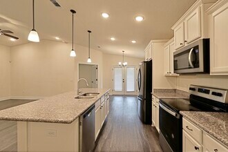 6114 Redberry Dr in Gulf Breeze, FL - Building Photo - Building Photo