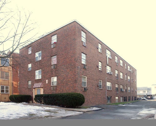 105 Preston St in Hartford, CT - Foto de edificio - Building Photo