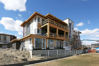 Reflection Estate Condominiums in Calgary, AB - Building Photo - Building Photo