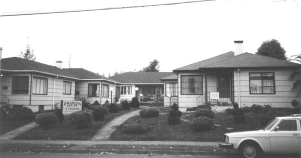 Francis Court in Portland, OR - Building Photo - Building Photo