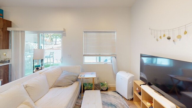 property at 6271 Mary Ln Dr