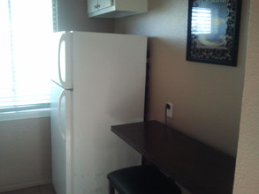 Ross Point Apartments in Auburn, AL - Building Photo - Building Photo