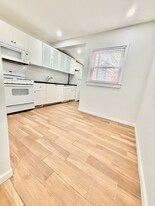 2606 E Madison St in Philadelphia, PA - Building Photo