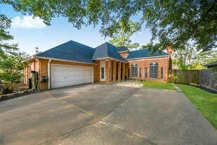 12307 Lusterleaf Dr in Cypress, TX - Building Photo