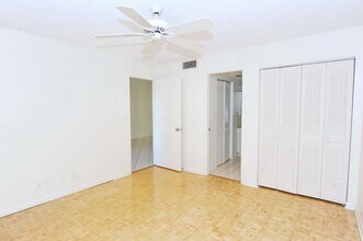 1000 Manatee Rd in Naples, FL - Building Photo - Building Photo