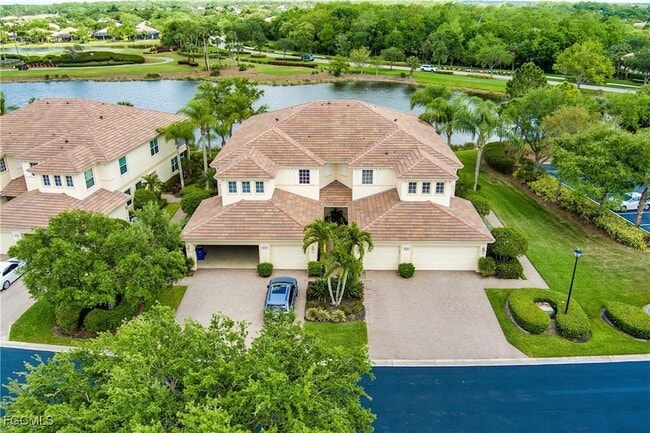 3120 Meandering Way, Unit 202 in Ft. Myers, FL - Building Photo - Building Photo