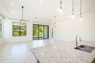 13378 Artisan Cir in Palm Beach Gardens, FL - Building Photo - Building Photo