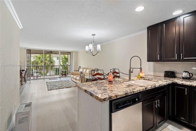 4345 Trevi Ct, Unit 202 in Greenacres, FL - Building Photo - Building Photo