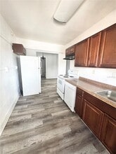 704 Cordova Dr in Orlando, FL - Foto de edificio - Building Photo