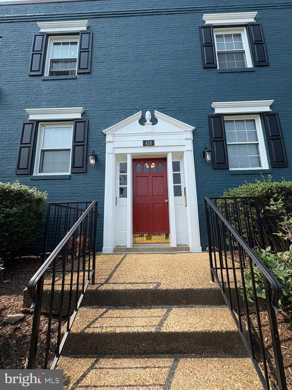 property at 410 Bashford Ln