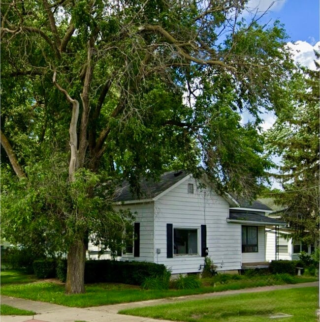 property at 110 N Elm St