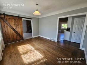 9739 Sidney St in Chilliwack, BC - Building Photo - Building Photo