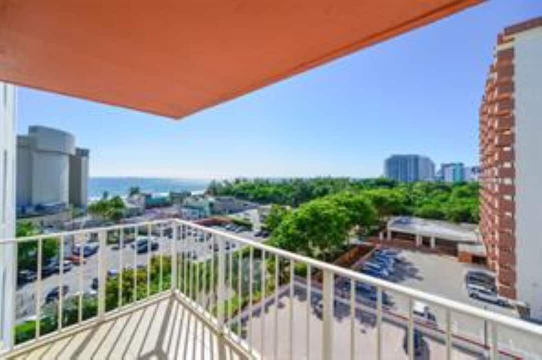 3000 E Sunrise Blvd, Unit 8D in Fort Lauderdale, FL - Building Photo