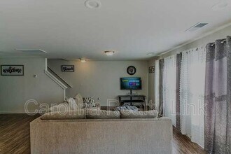 705 Anglin Forest Way in Charlotte, NC - Building Photo - Building Photo