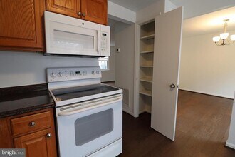 138 Sharpstead Ln in Gaithersburg, MD - Building Photo - Building Photo