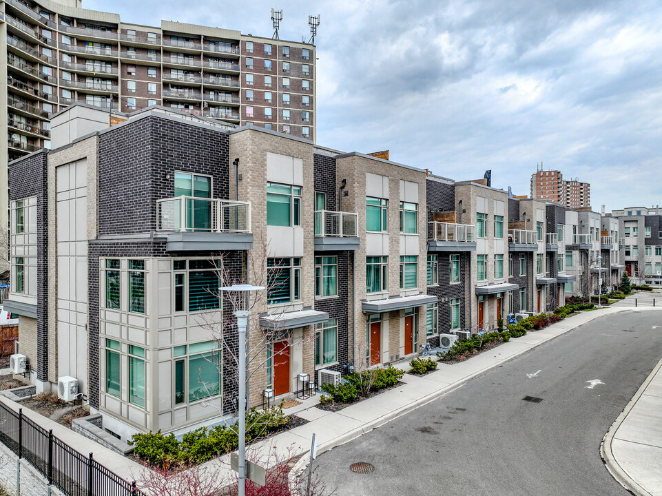 Dwell City Towns in Toronto, ON - Building Photo