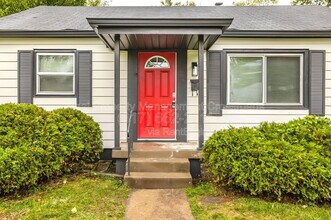 3332 Wallace Ave in Indianapolis, IN - Building Photo - Building Photo