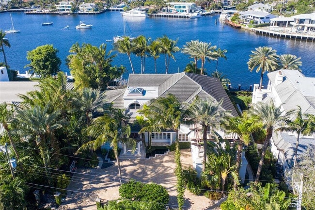 1313 E Lake Dr in Fort Lauderdale, FL - Building Photo - Building Photo