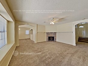 5201 Waltham Ct in Garland, TX - Foto de edificio - Building Photo