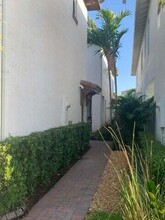 4009 Faraday Wy in Palm Beach Gardens, FL - Building Photo - Building Photo