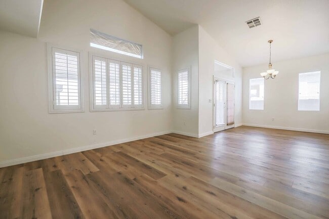 6781 Graceda St in Las Vegas, NV - Building Photo - Building Photo