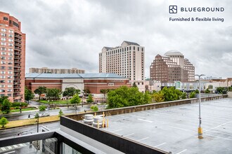 1446 S Grant St in Arlington, VA - Foto de edificio - Building Photo