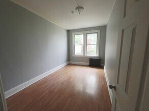 136 W 30th St in Bayonne, NJ - Building Photo - Building Photo