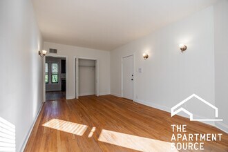 4038 N Ashland Ave, Unit W3 in Chicago, IL - Foto de edificio - Building Photo