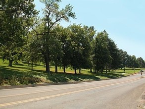 University Villa in Logan, UT - Building Photo - Other