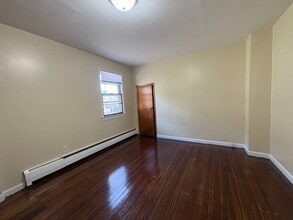 93 Wharton Pl in West Haven, CT - Building Photo - Building Photo