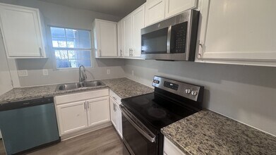 3503 Division St in Greenville, TX - Building Photo - Building Photo