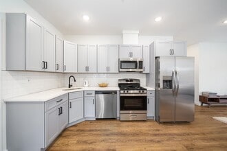 224 Garfield Ave in Jersey City, NJ - Building Photo - Building Photo