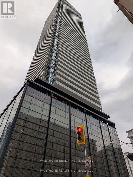 property at 501 Yonge St