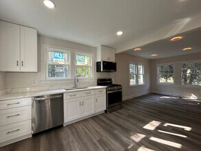629 Justina St in Hinsdale, IL - Building Photo - Building Photo