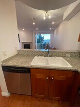 5303 Satsuma Ave, Unit 113 in North Hollywood, CA - Building Photo - Building Photo