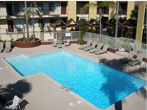 Kona Kai Apartments in Torrance, CA - Foto de edificio - Building Photo