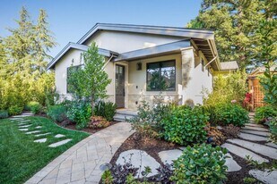 18218 Gregory Pl in Monte Sereno, CA - Building Photo