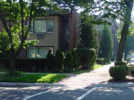 40 Harrison St, Unit 5 in Oak Park, IL - Building Photo